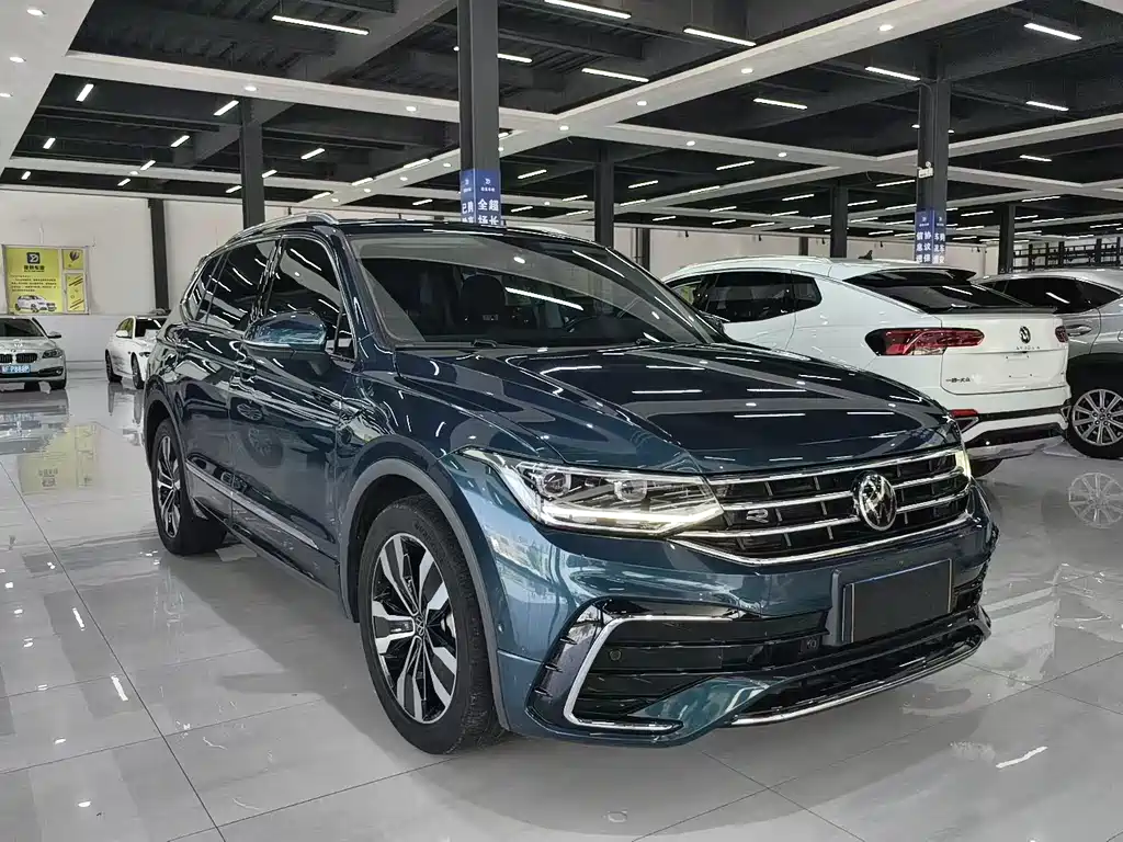 Volkswagen Tiguan L 2022 — фото 3