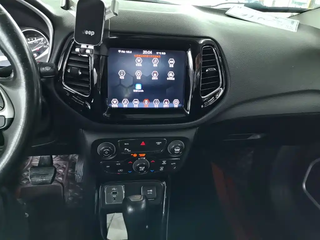 Jeep Compass 2019 — фото 13