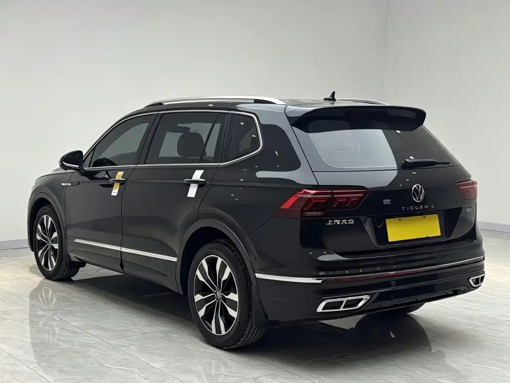 Volkswagen Tiguan L 2022 — фото 8