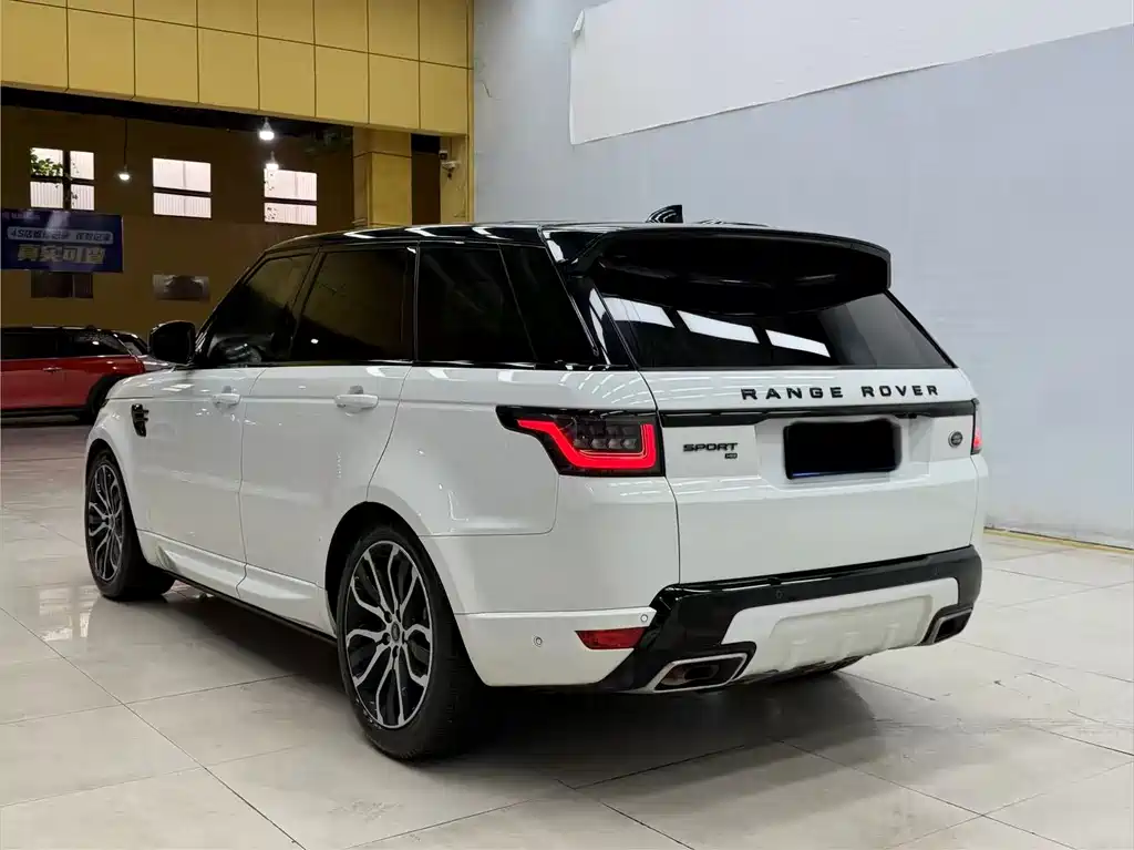 Land Rover Sport 2022 — фото 7