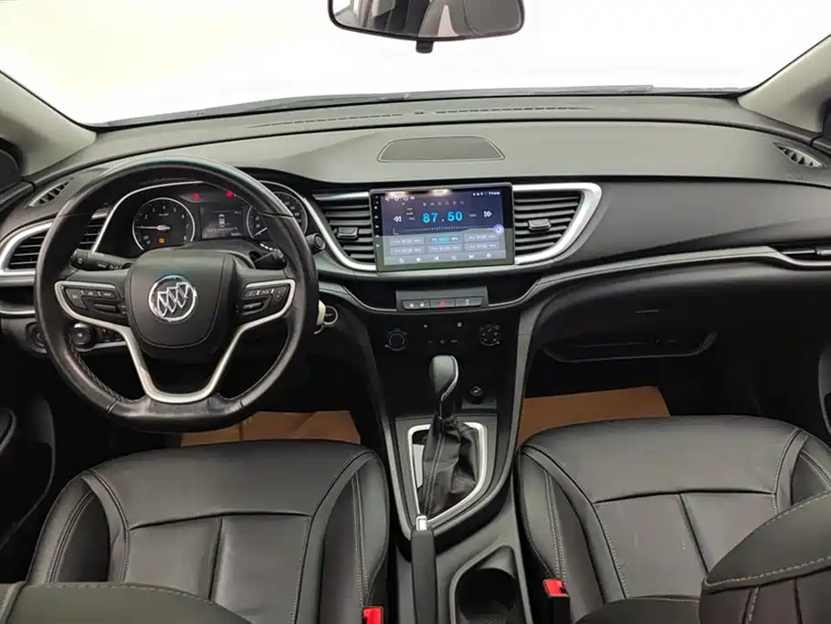 Buick Excelle 2018 — фото 12