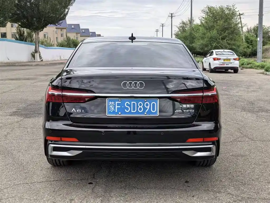 Audi A6L 2025 — фото 2
