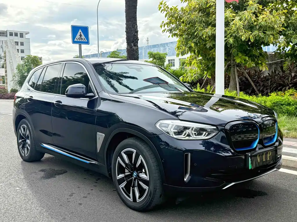 BMW iX3 2021 — фото 3