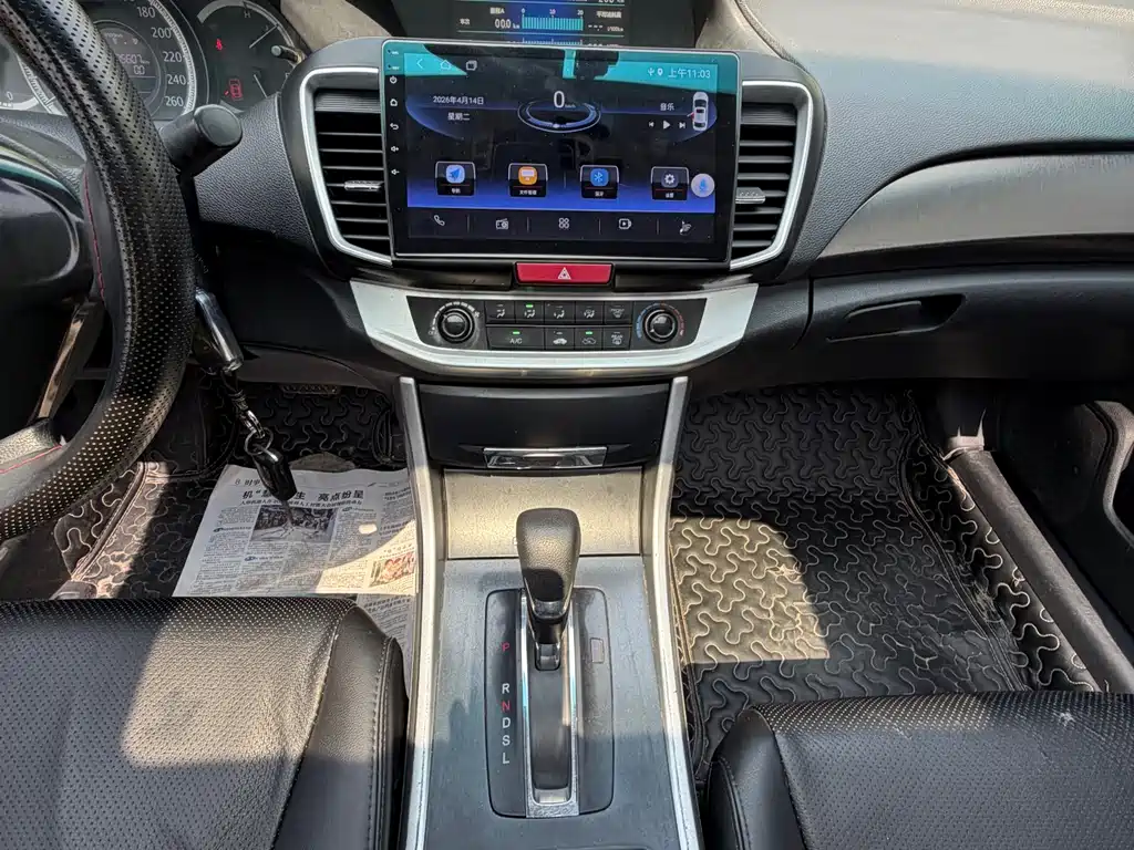 Honda Accord 2015 — фото 11
