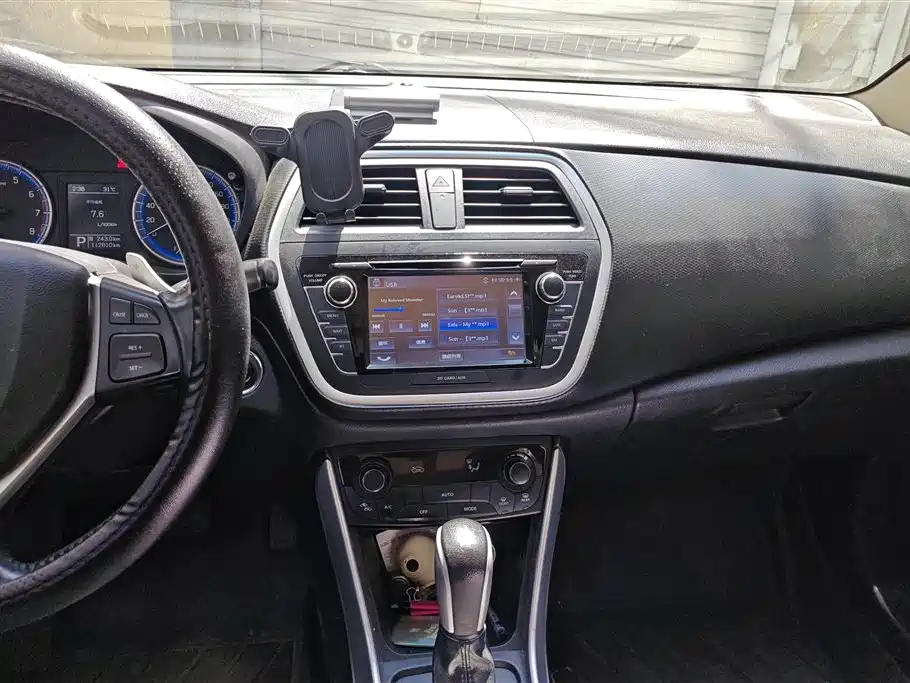 Suzuki S-Cross 2016 — фото 13