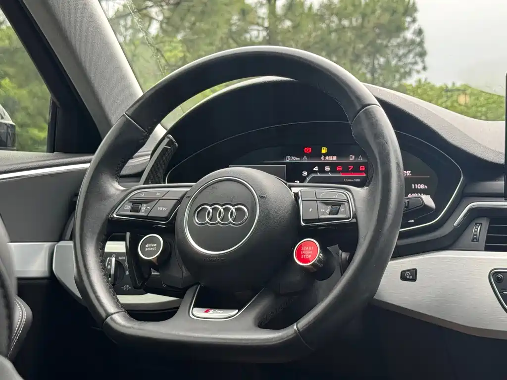 Audi A4L 2022 — фото 8