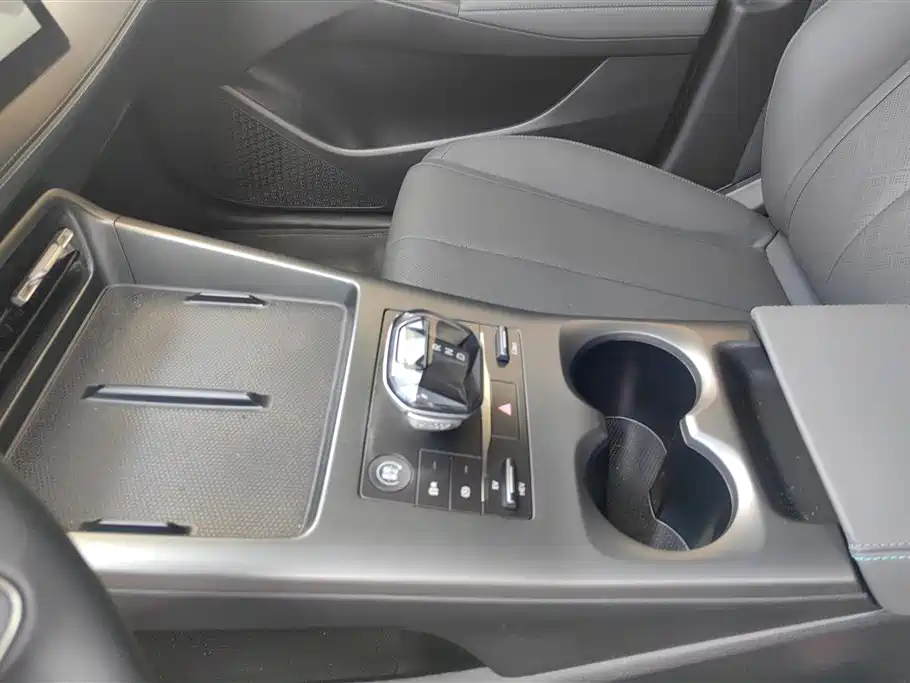 BYD Qin PLUS 2025 — фото 16