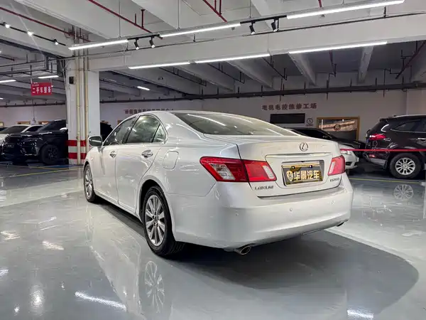 Lexus ES 2009