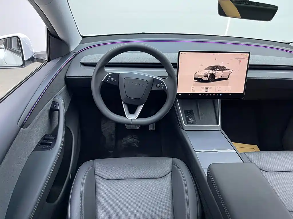 Tesla Model Y 2025 — фото 23