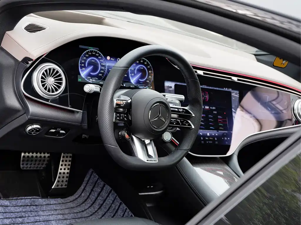Mercedes-Benz EQS AMG 2025 — фото 16
