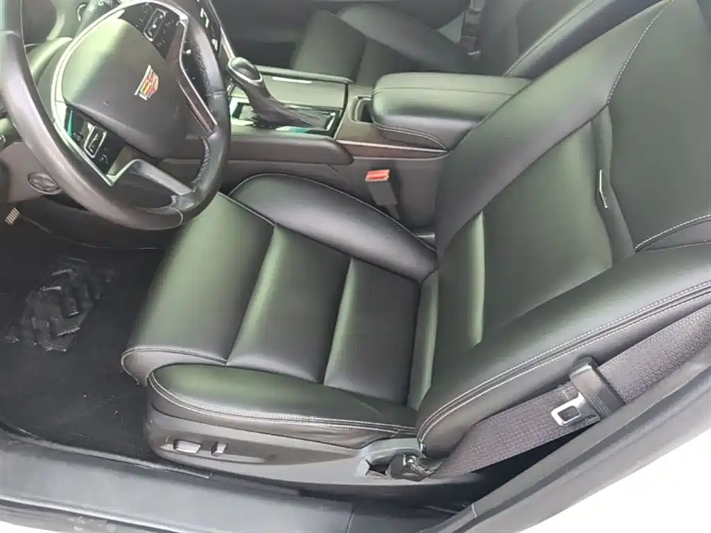Cadillac XTS 2018 — фото 15