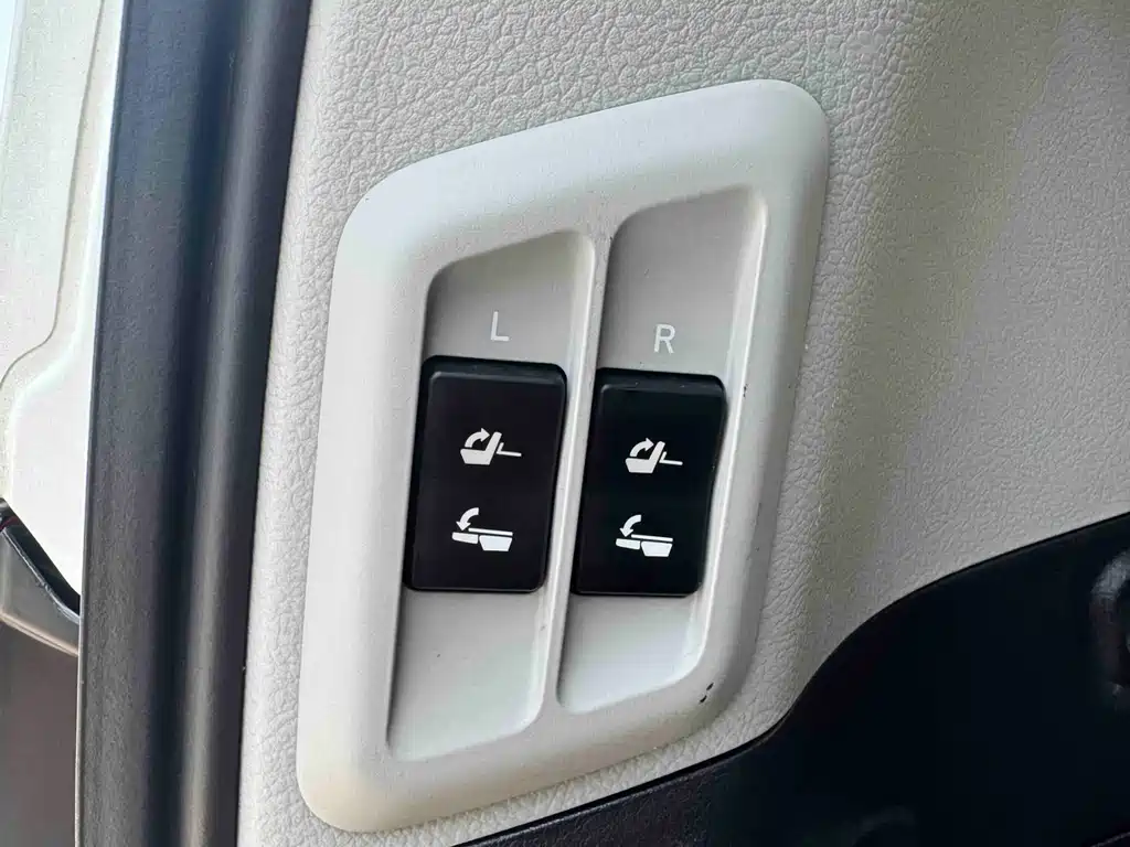Toyota Prado 2018 — фото 13