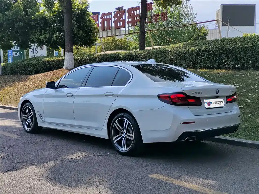 BMW 5 Series 2021