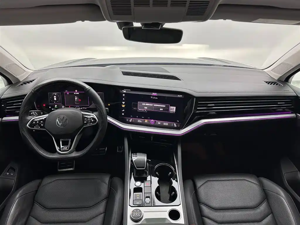 Volkswagen Touareg New Energy 2021 — фото 13