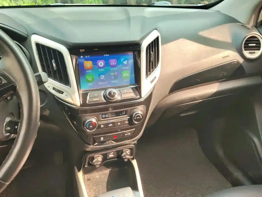 Changan CS15EV 2018 — фото 13