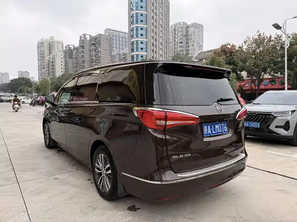 Buick GL8 2017