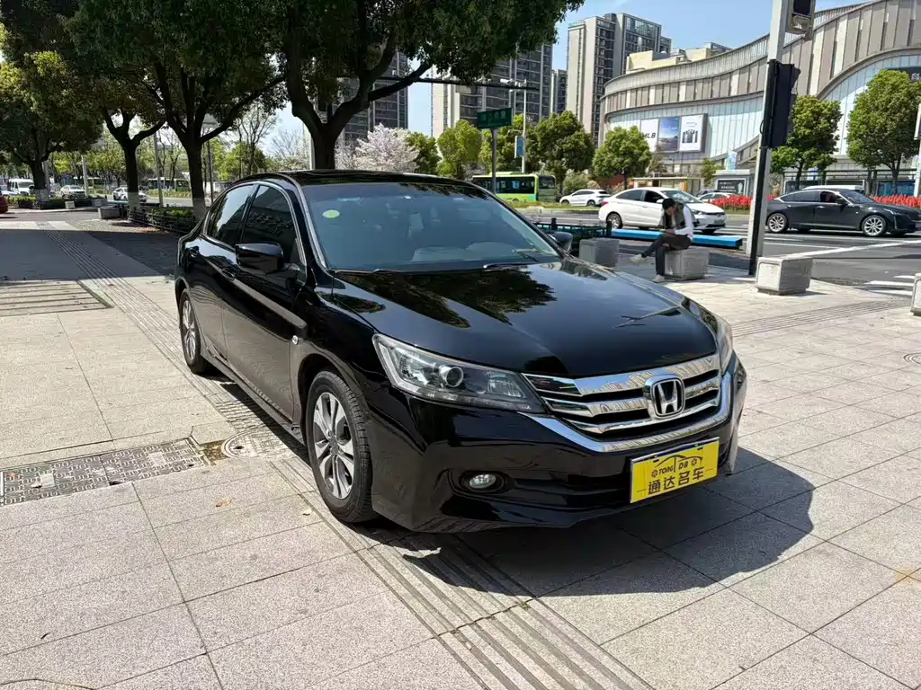 Honda Accord 2015 — фото 3