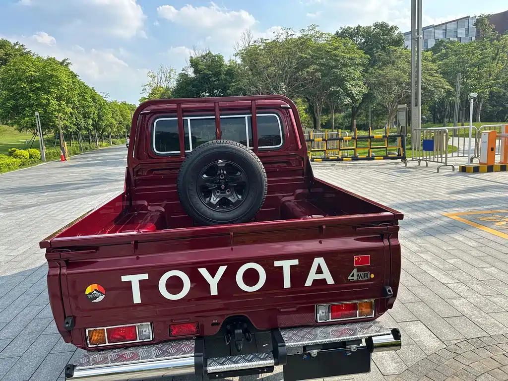 Toyota Land Cruiser 2022 — фото 22