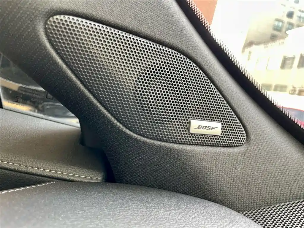 Cadillac XT4 2020 — фото 19