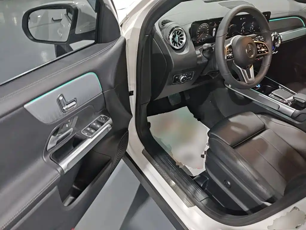 Mercedes-Benz GLB 2023 — фото 16