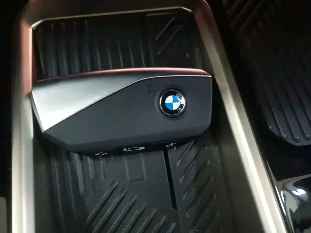 BMW i5 — фото 14