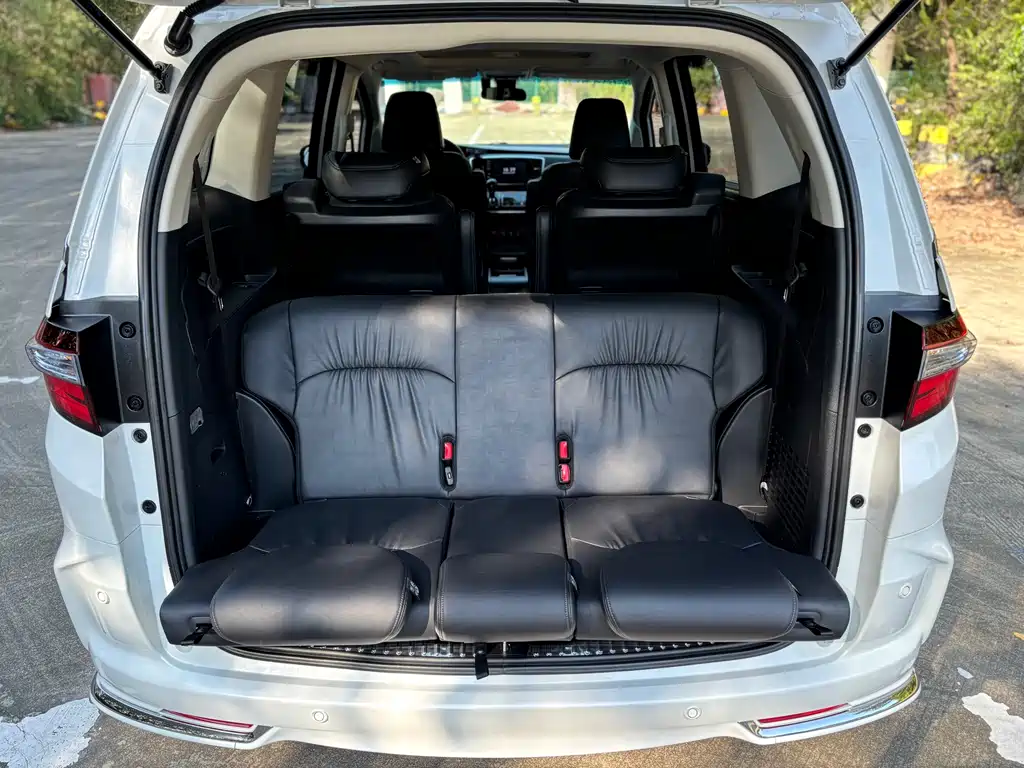 Honda Odyssey 2021 — фото 17