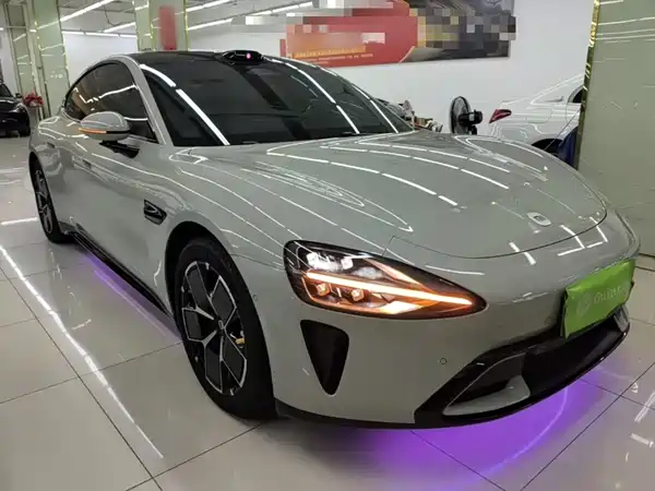 Xiaomi SU7 2024