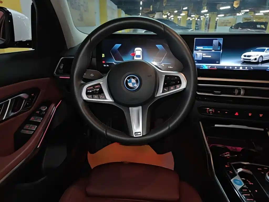 BMW i3 2024 — фото 11