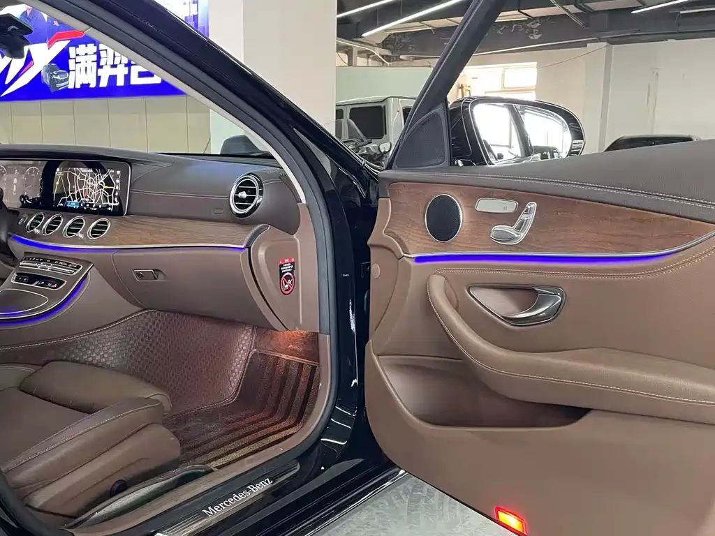 Mercedes-Benz E-Class 2021 — фото 12