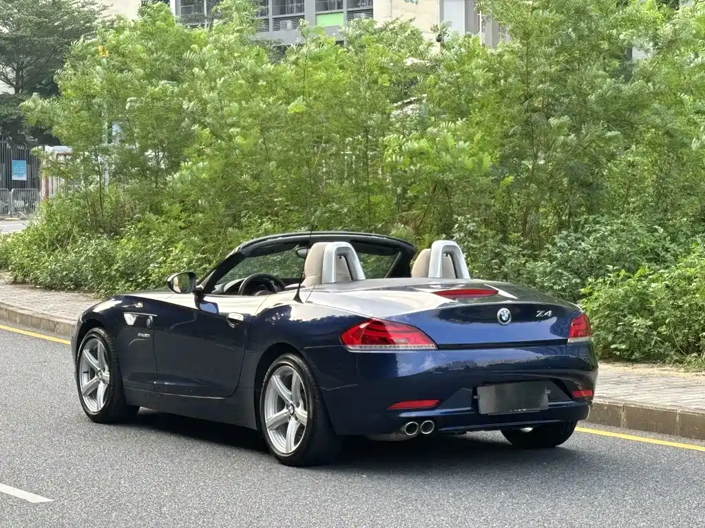 BMW Z4 2012 — фото 11