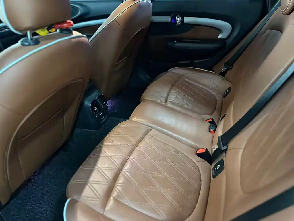 MINI Clubman 2020 — фото 10