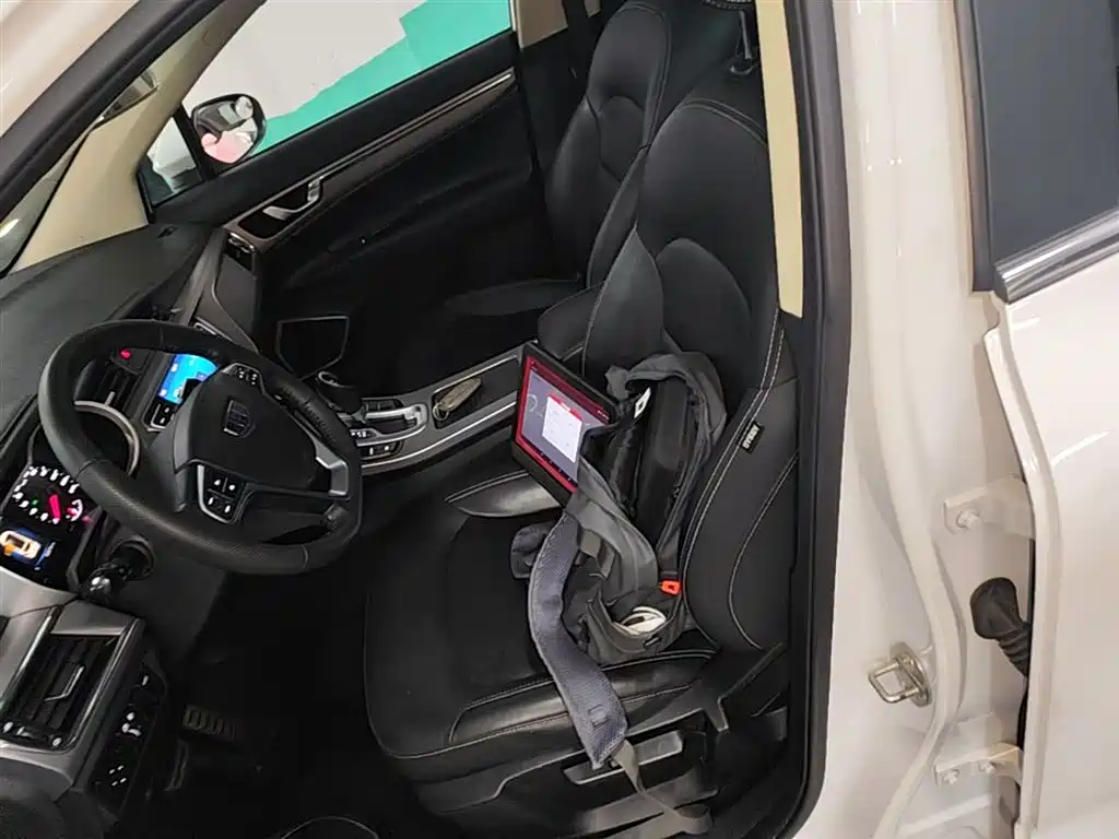 Geely Emgrand GS 2019 — фото 15