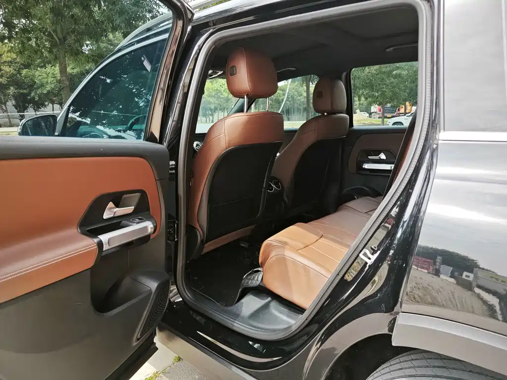 Mercedes-Benz GLB 2023