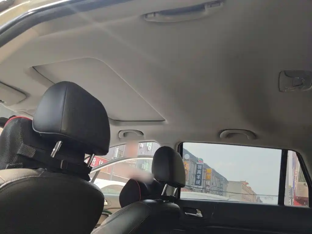 GAC Trumpchi GS4 2015 — фото 9