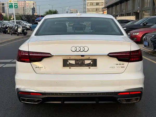 Audi A4L 2022