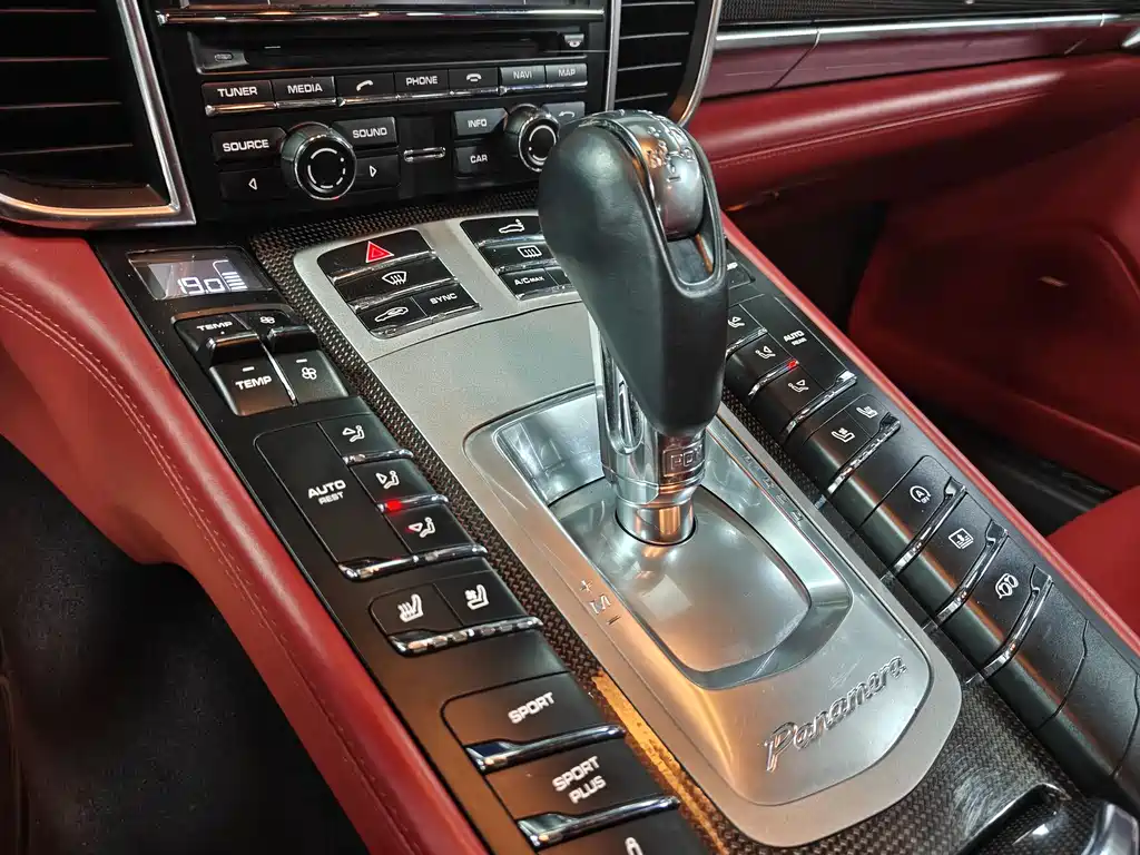 Porsche Panamera 2015 — фото 10