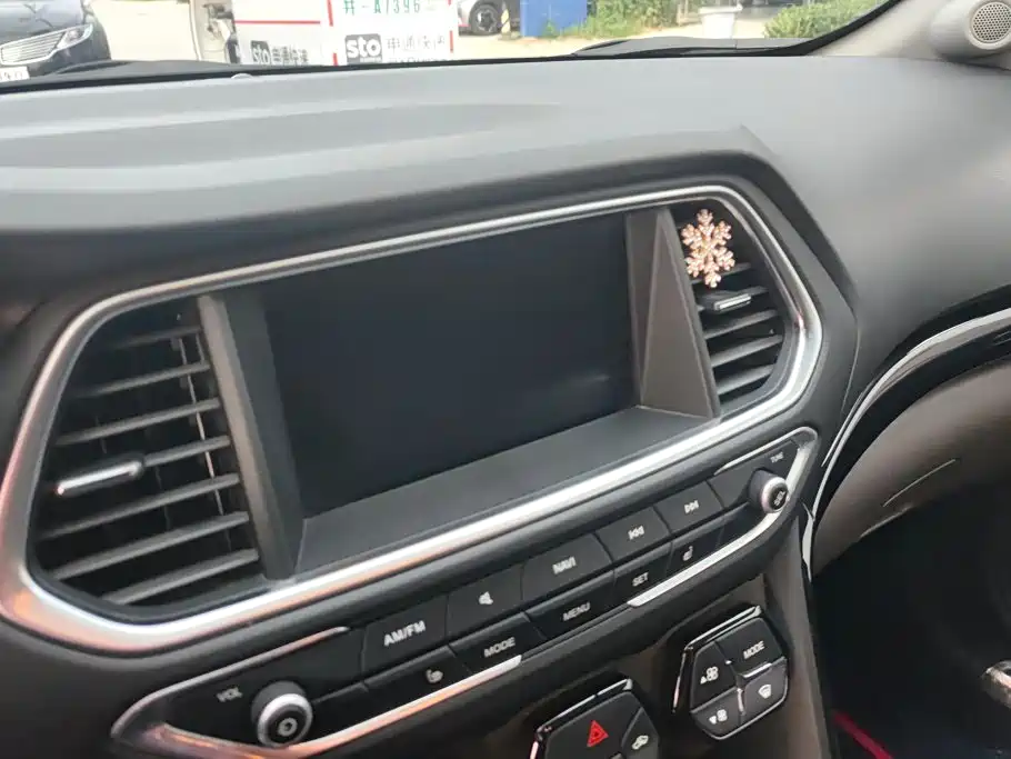 GAC Trumpchi GS4 2017 — фото 13