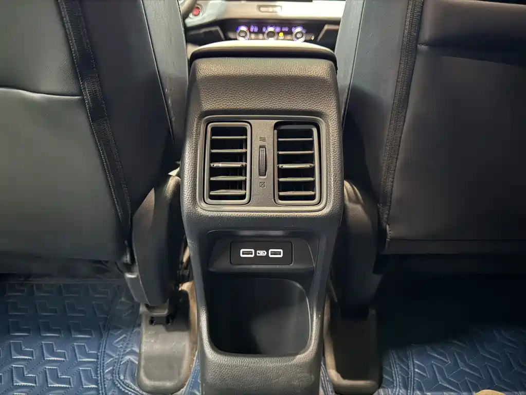Honda Vezel 2023 — фото 15