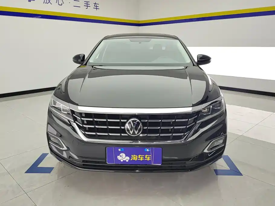 Volkswagen Passat 2022
