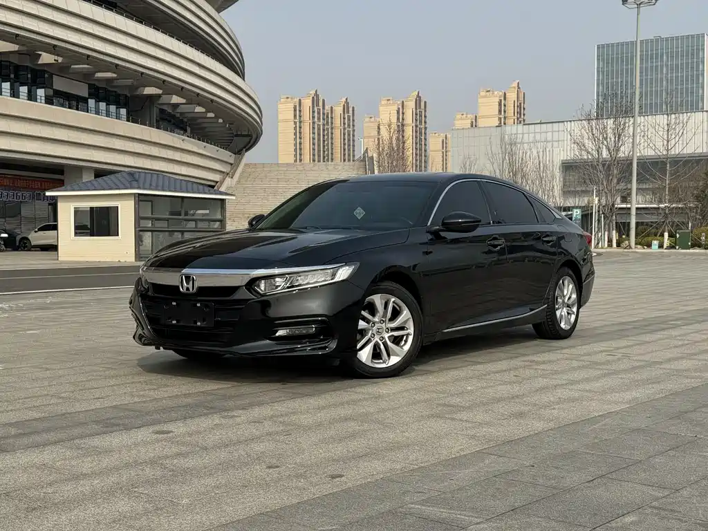 Honda Accord 2021 — фото 1