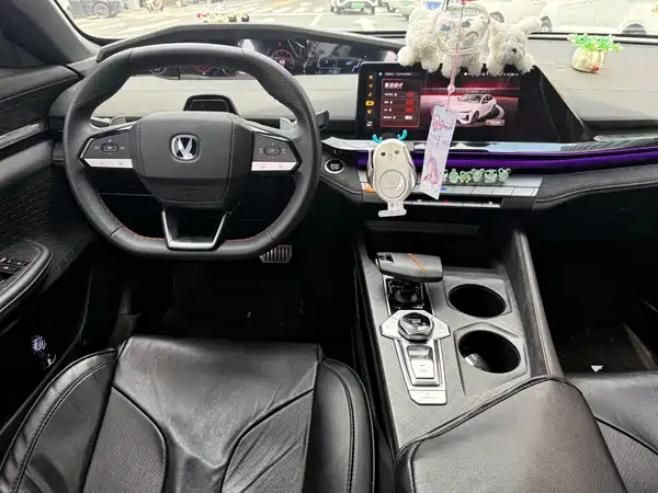 Changan UNI-V 2024