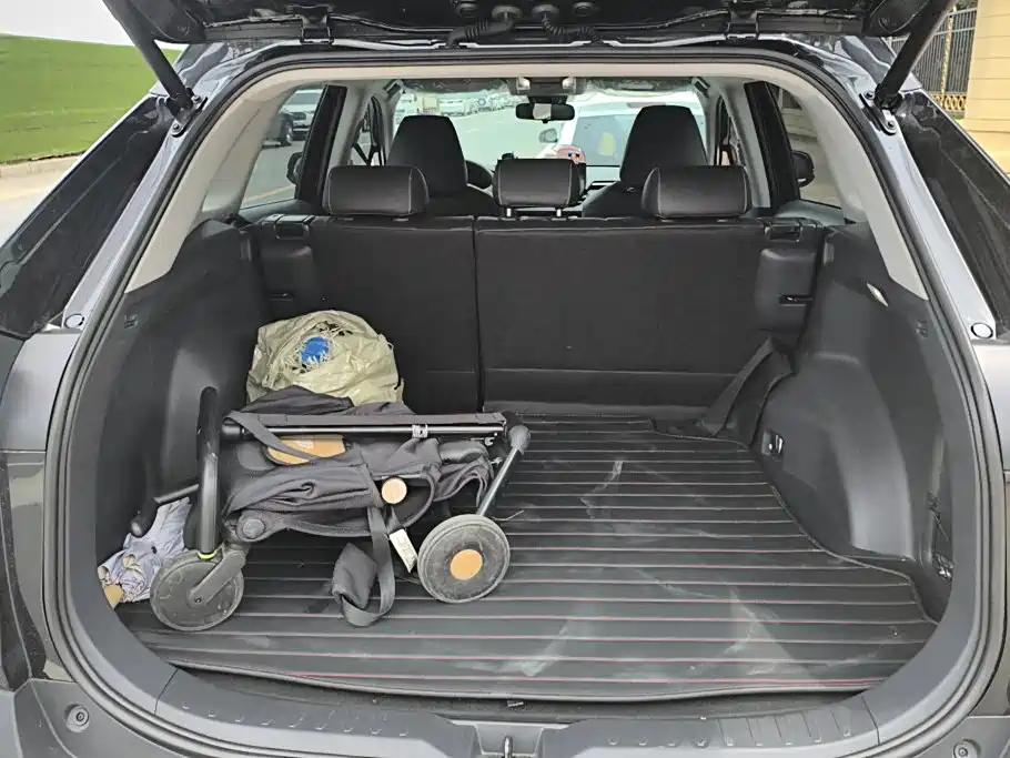 Toyota RAV4 2025