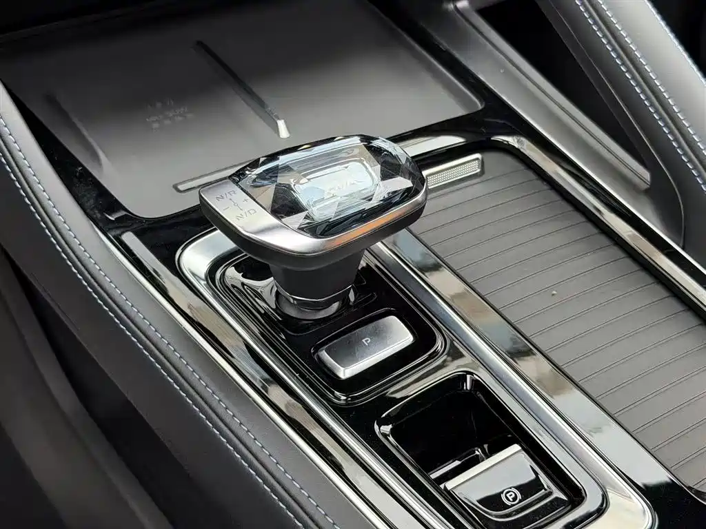 Geely Xingrui 2025 — фото 14