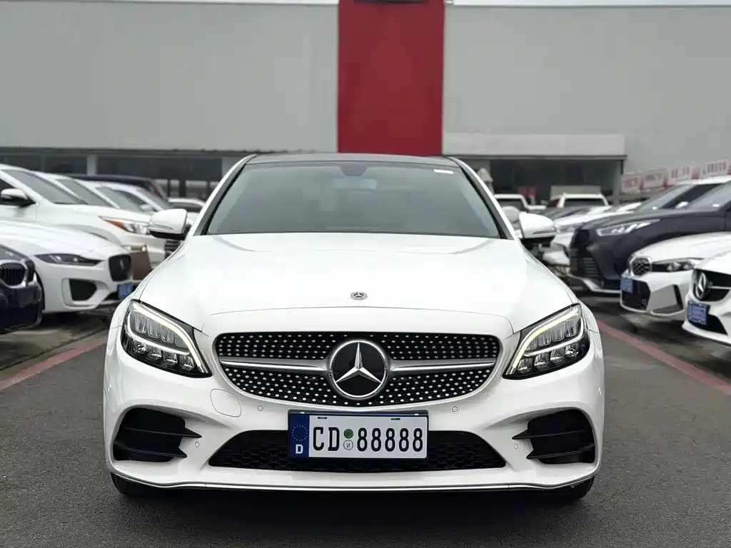 Mercedes-Benz C-Class 2019