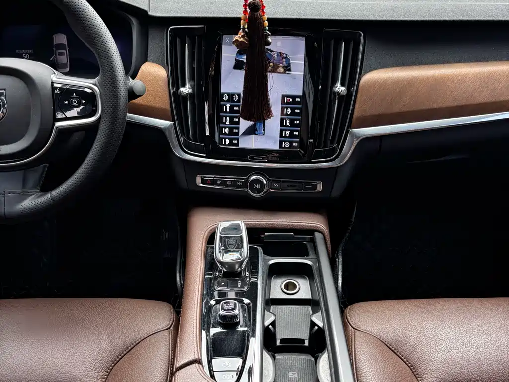 Volvo S90 2021 — фото 15