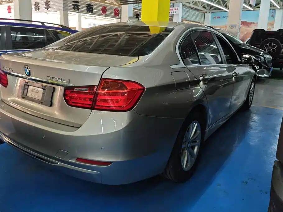 BMW 3 Series 2015