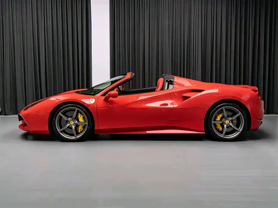 Ferrari 488 2017 — фото 2