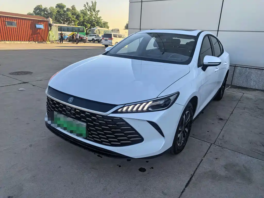 BYD Qin PLUS 2026 — фото 1