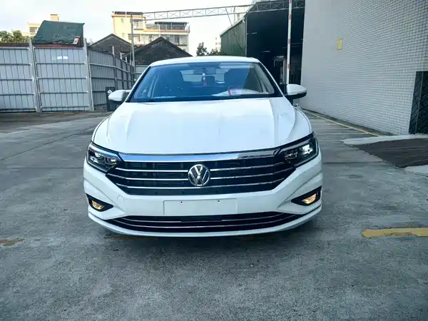 Volkswagen Sagitar 2020