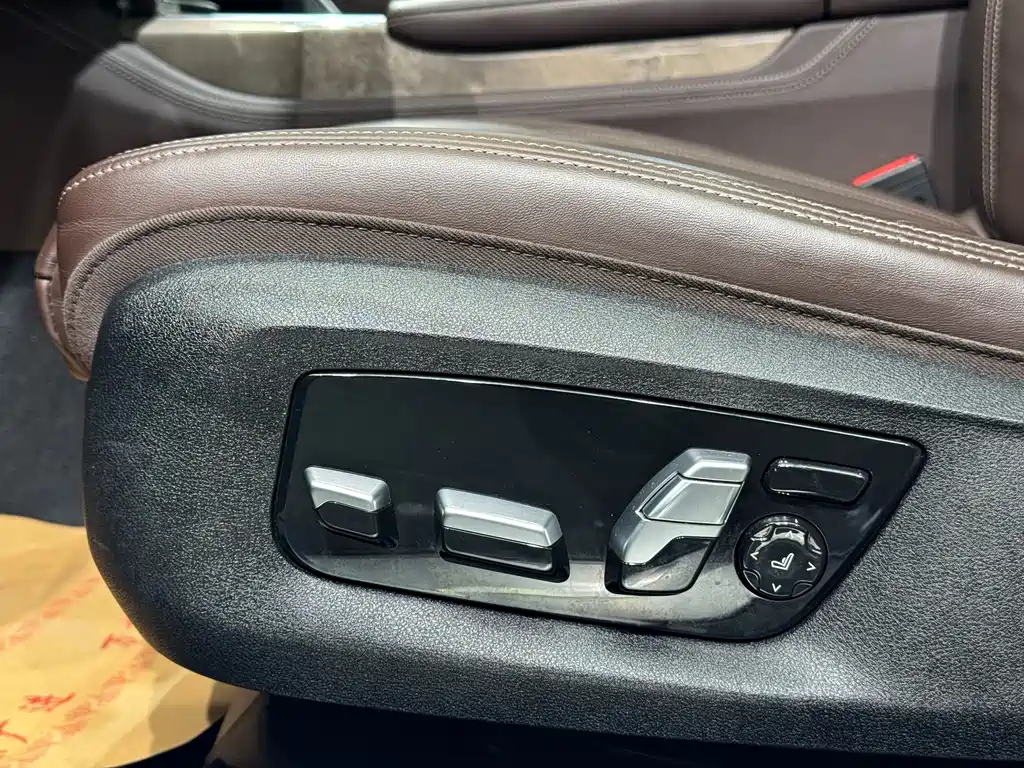 BMW 7 Series 2019 — фото 16